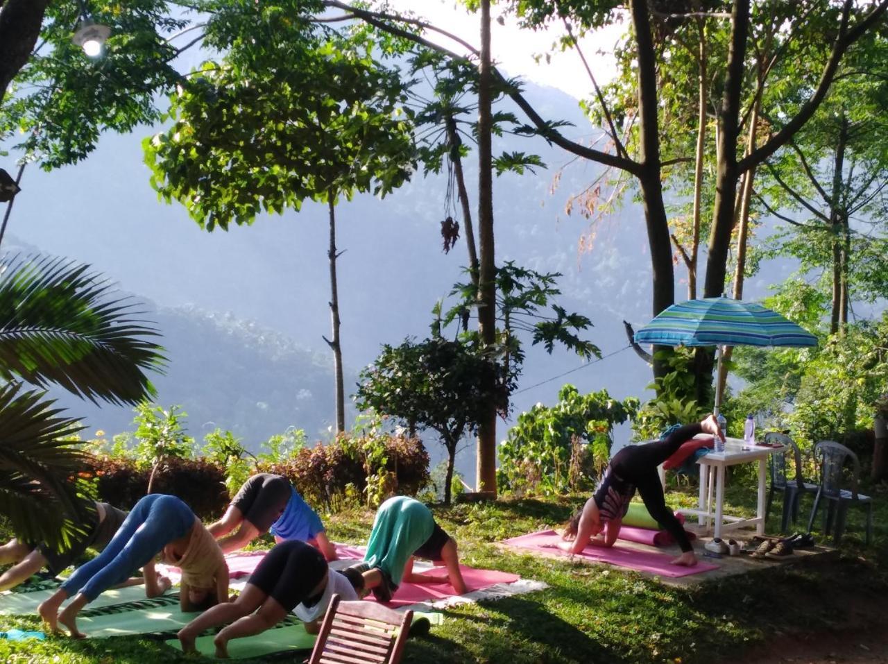 Welikande Yoga Retreats Hotel Digana Buitenkant foto